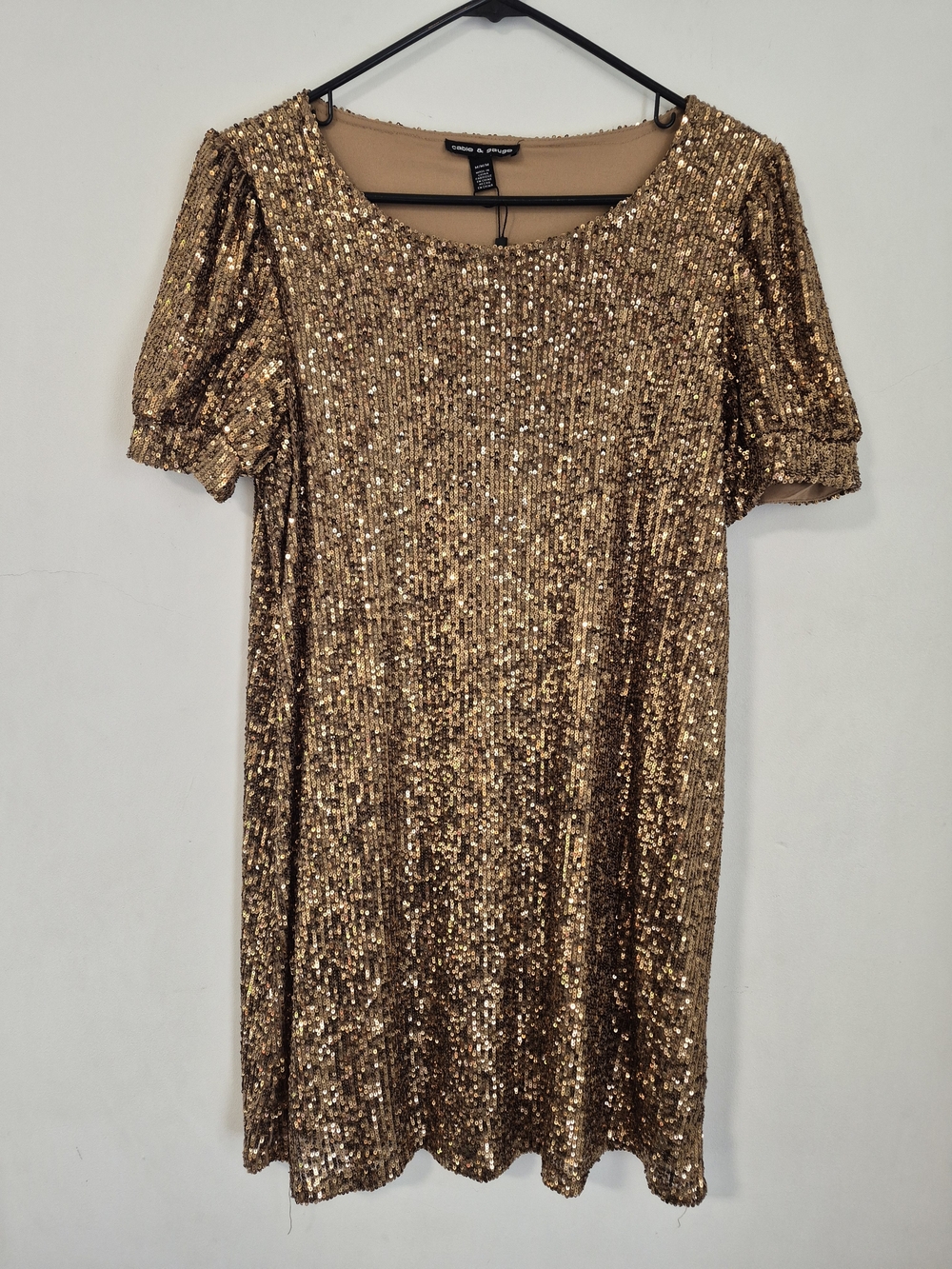 Cable & Gauge Gold Sequin Short Sleeve Shift Dress